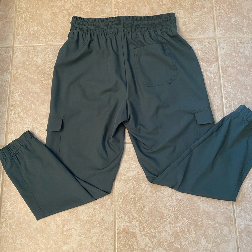 NWOT Old Navy Three-Pack Cargo Joggers in Teal, Black & Navy - Picture 3 of 7